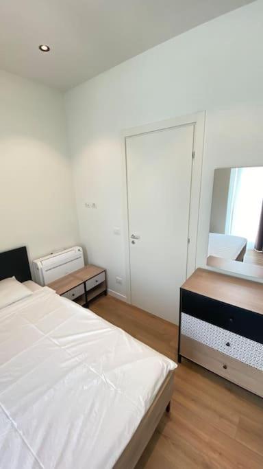 Amante With Jacuzzi - - Coast Palase